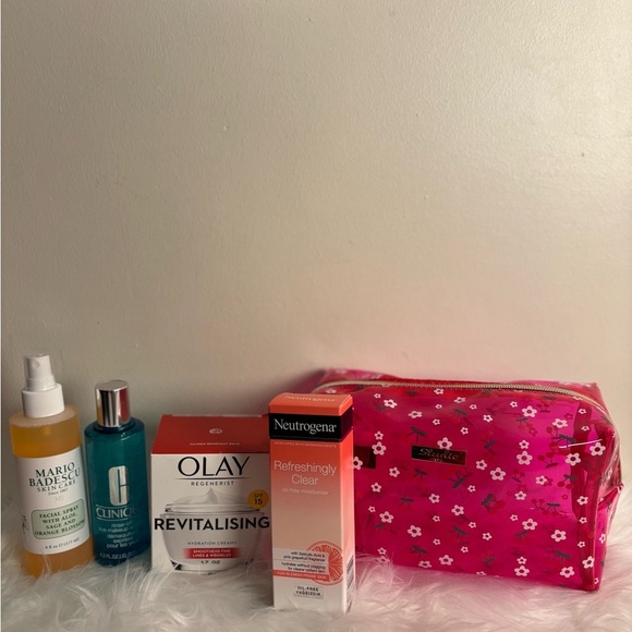 Olay Neutrogena Clinique Skin Care Set w Pink Floral‎ Cosmetic Bag Feminine
